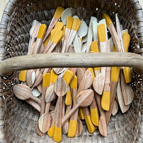 From Log to Spoon: How Amy Carves Our Honey Spoons