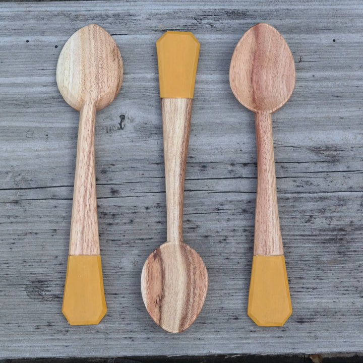 Hand carved honey spoon (British acacia)