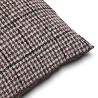 The Woodland tweed cover