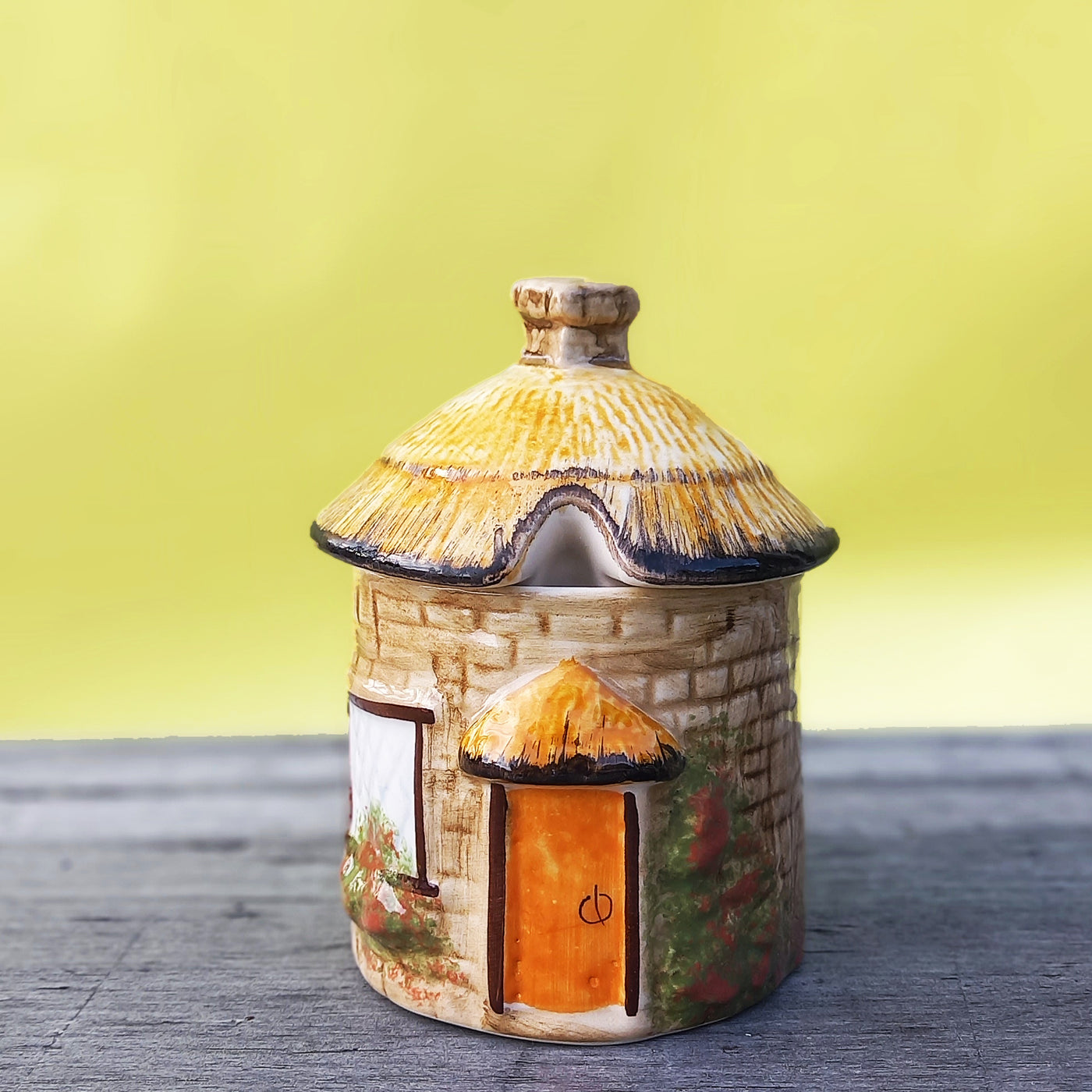 Thatch cottage vintage honey pot